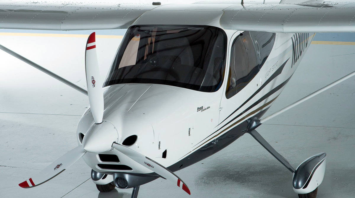 P2008 from the front. Powerplant and propeller.